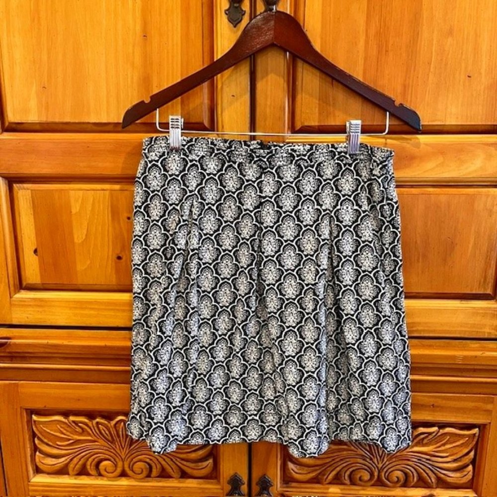 Loft Print Mini Skirt - Blk/Crm - Size 10